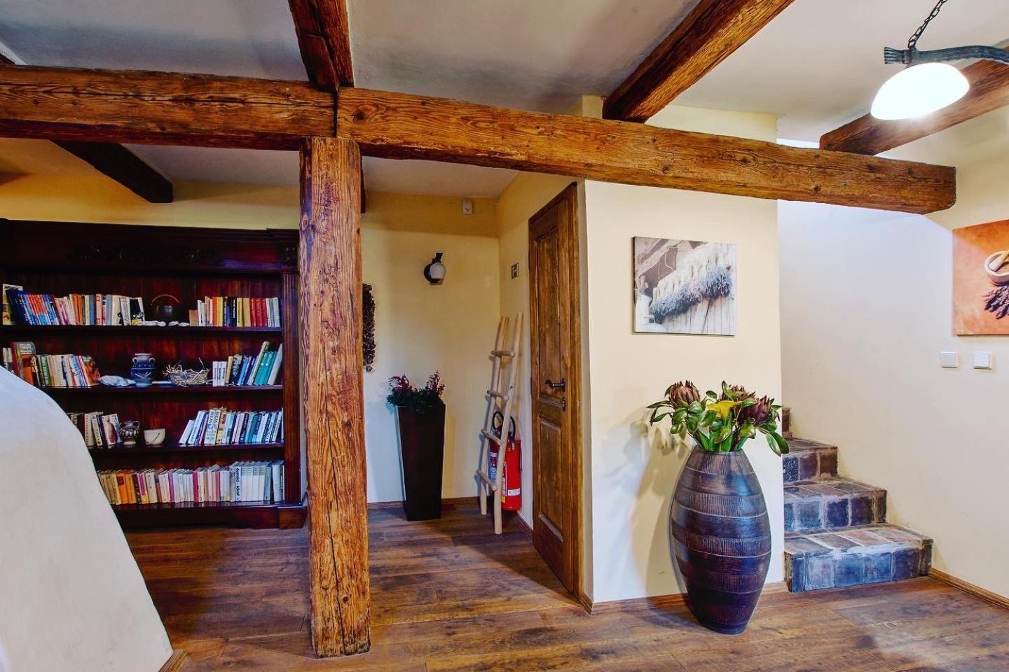 Dvur Olsiny -Hotel And Horse-Riding Karviná エクステリア 写真