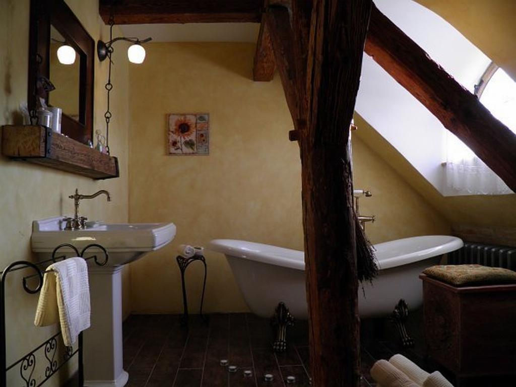 Dvur Olsiny -Hotel And Horse-Riding Karviná 部屋 写真